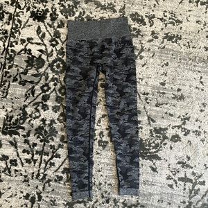 Womens Gymshark leggings. Size small.